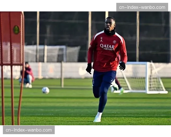 官方：摩纳哥后卫万德森因累计黄牌停赛，将缺席下轮联赛